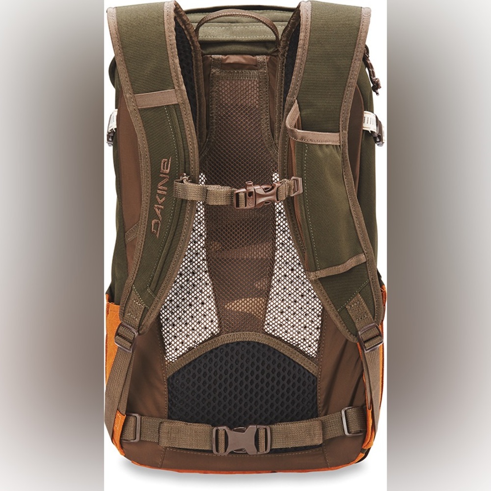 Dakine Backpack - image 4